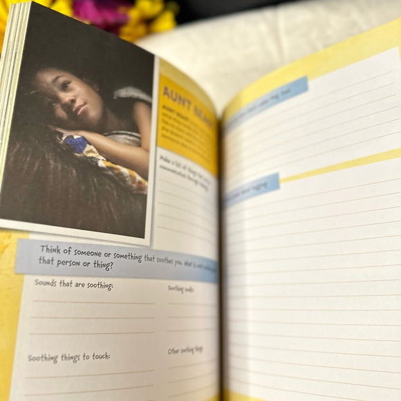 Disney “A Wrinkle in Time” a Journal for Writers, Creators, and Thinkers - Picture 3 of 5